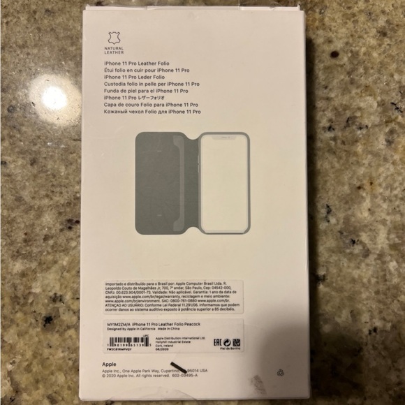 Apple iPhone 11 Pro Leather Case bundle - Picture 7 of 7